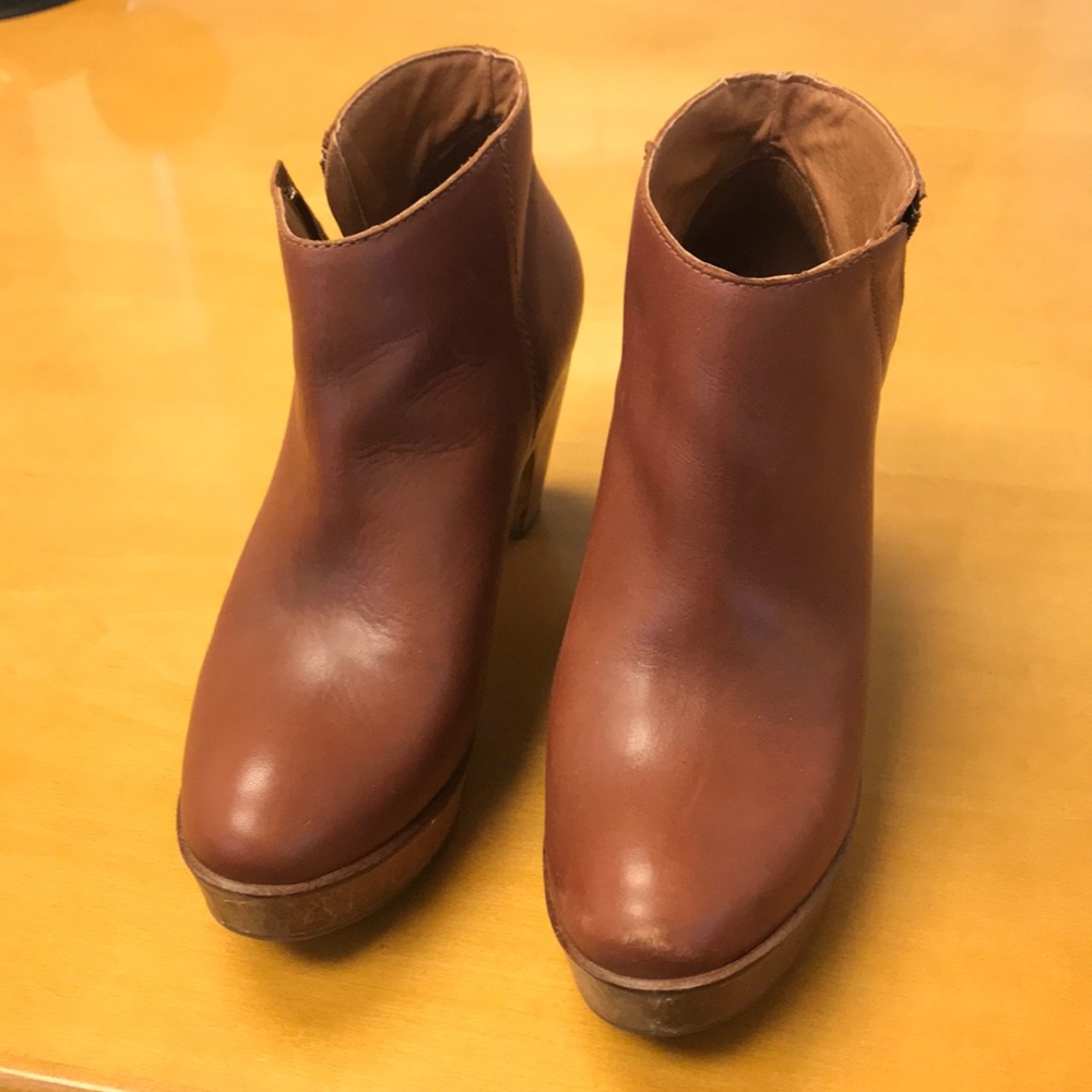 Price Dropped!! KBD healed Clog